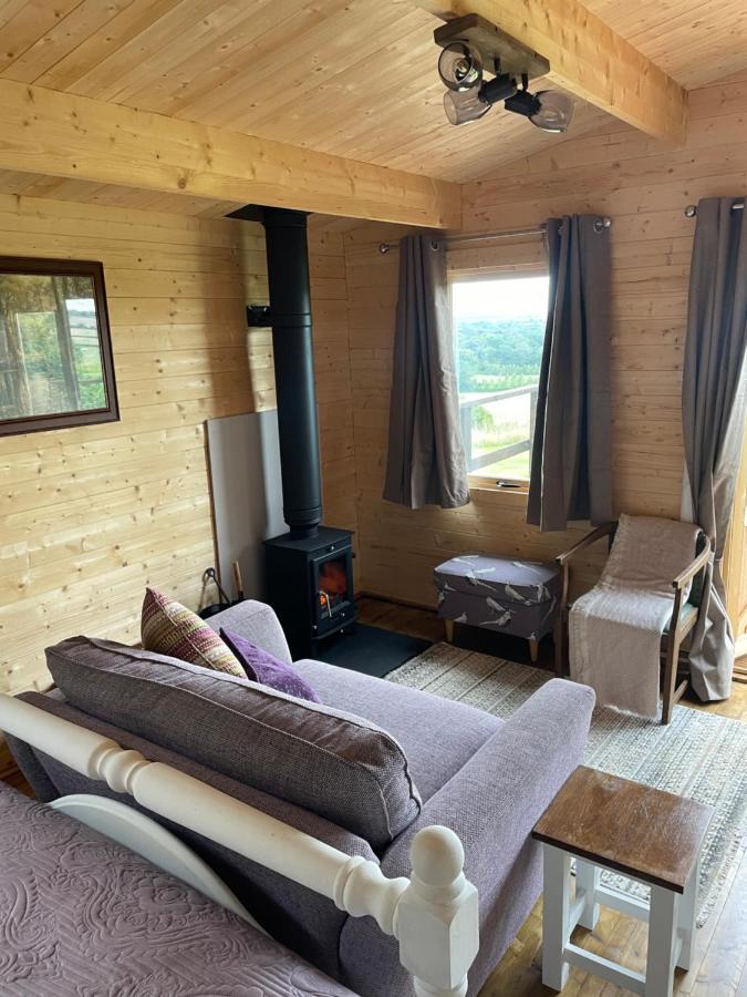 Cosy Cabin In Annie'S Meadow West Meon Esterno foto