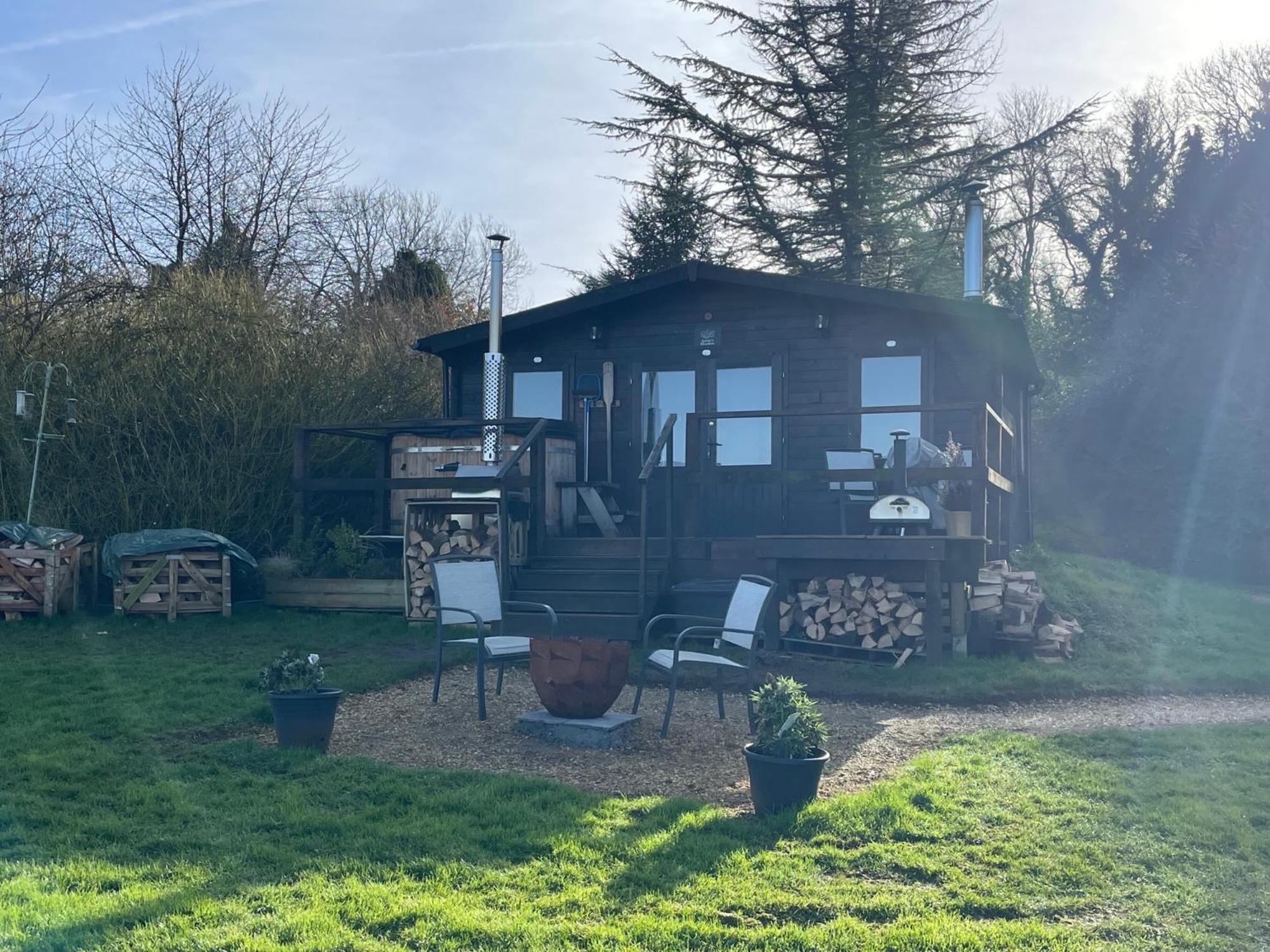 Cosy Cabin In Annie'S Meadow West Meon Esterno foto